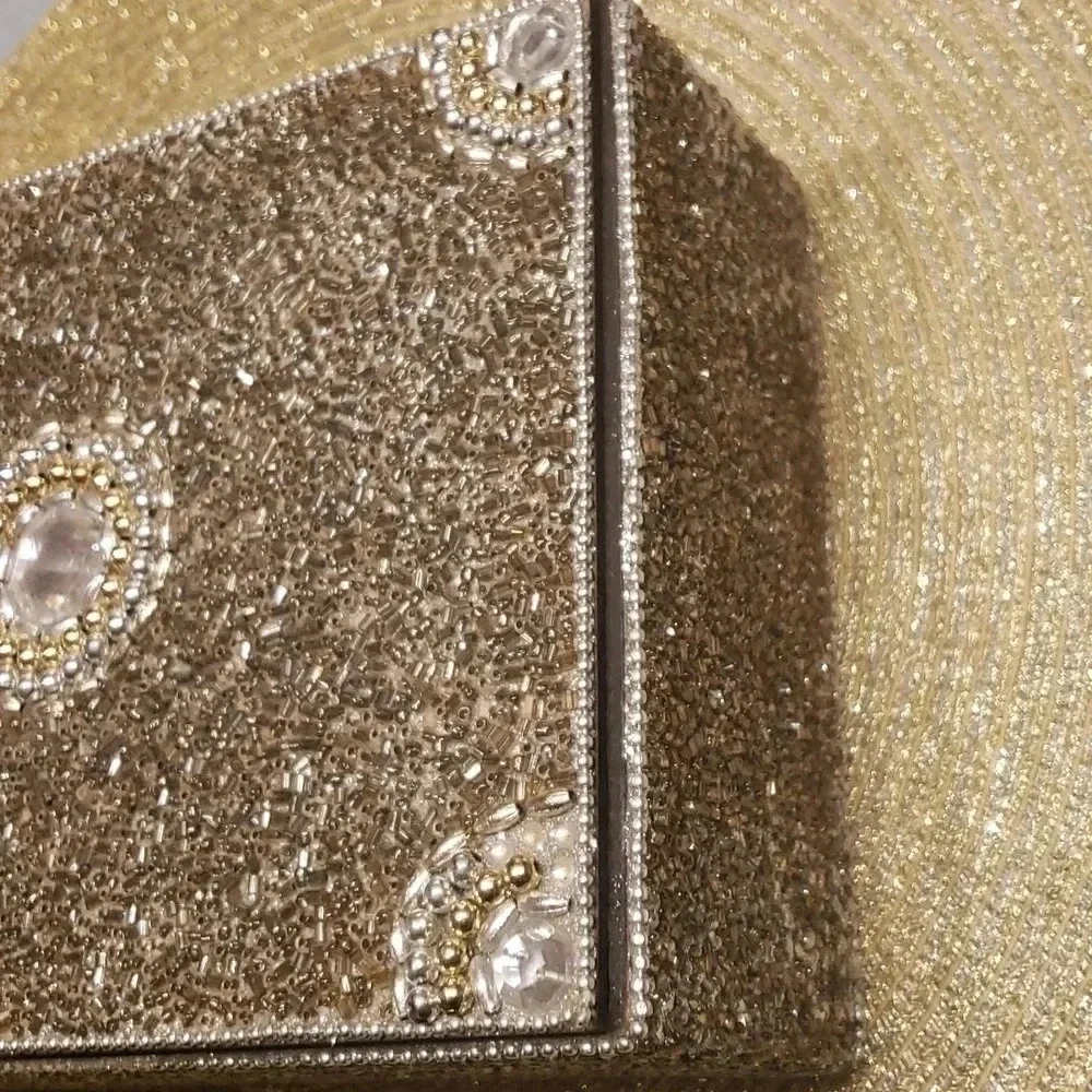 𝅺DECORS sequined jewelry box